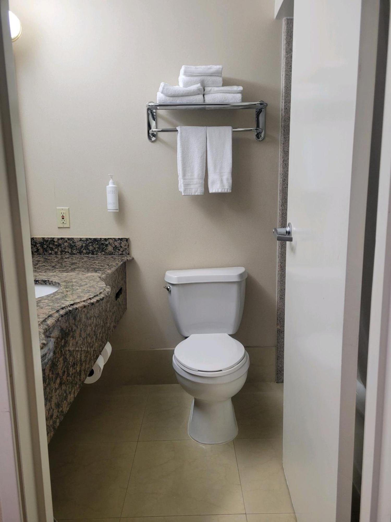 Hotel Xola Moreno Valley Ngoại thất bức ảnh