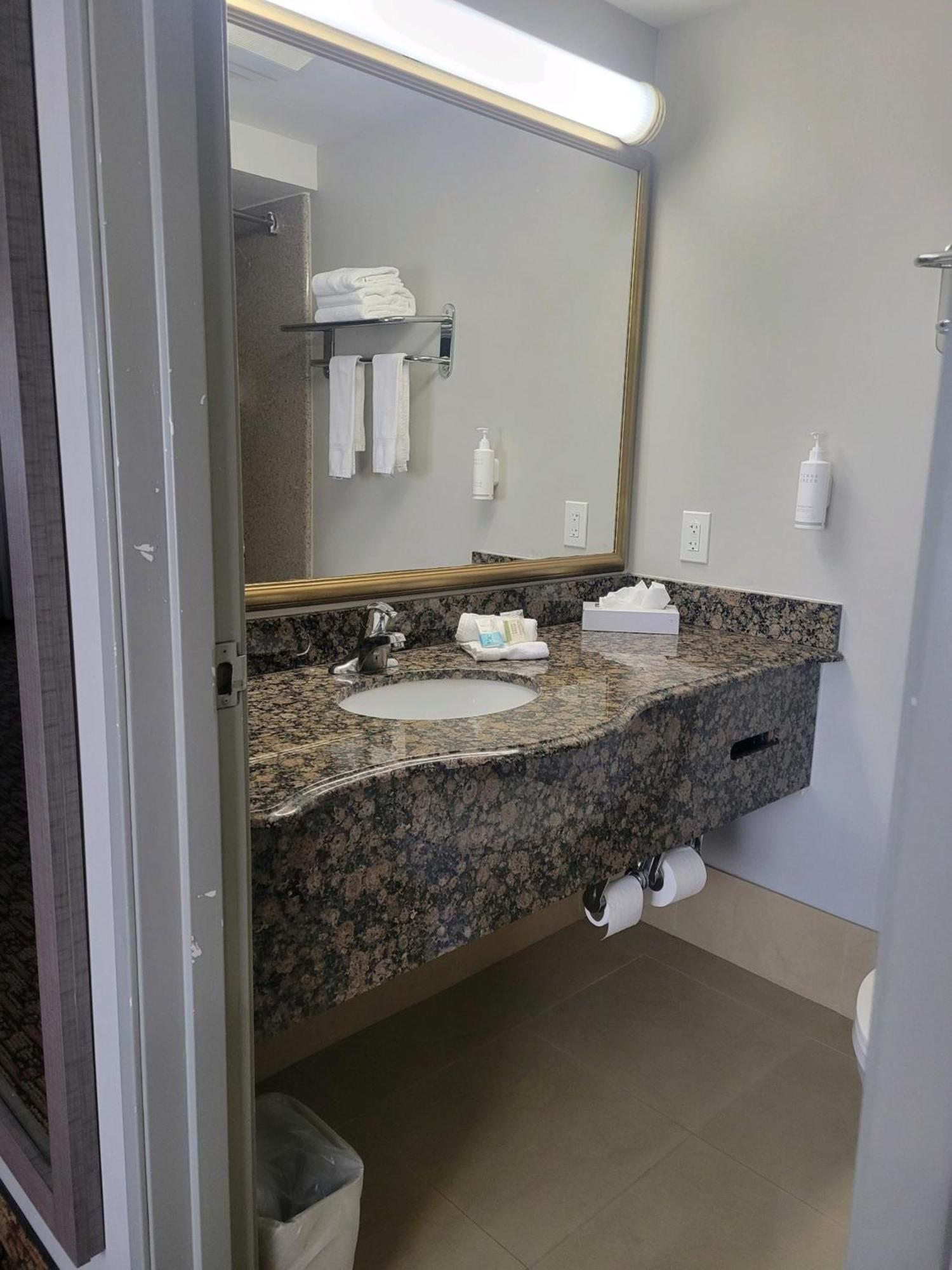 Hotel Xola Moreno Valley Ngoại thất bức ảnh