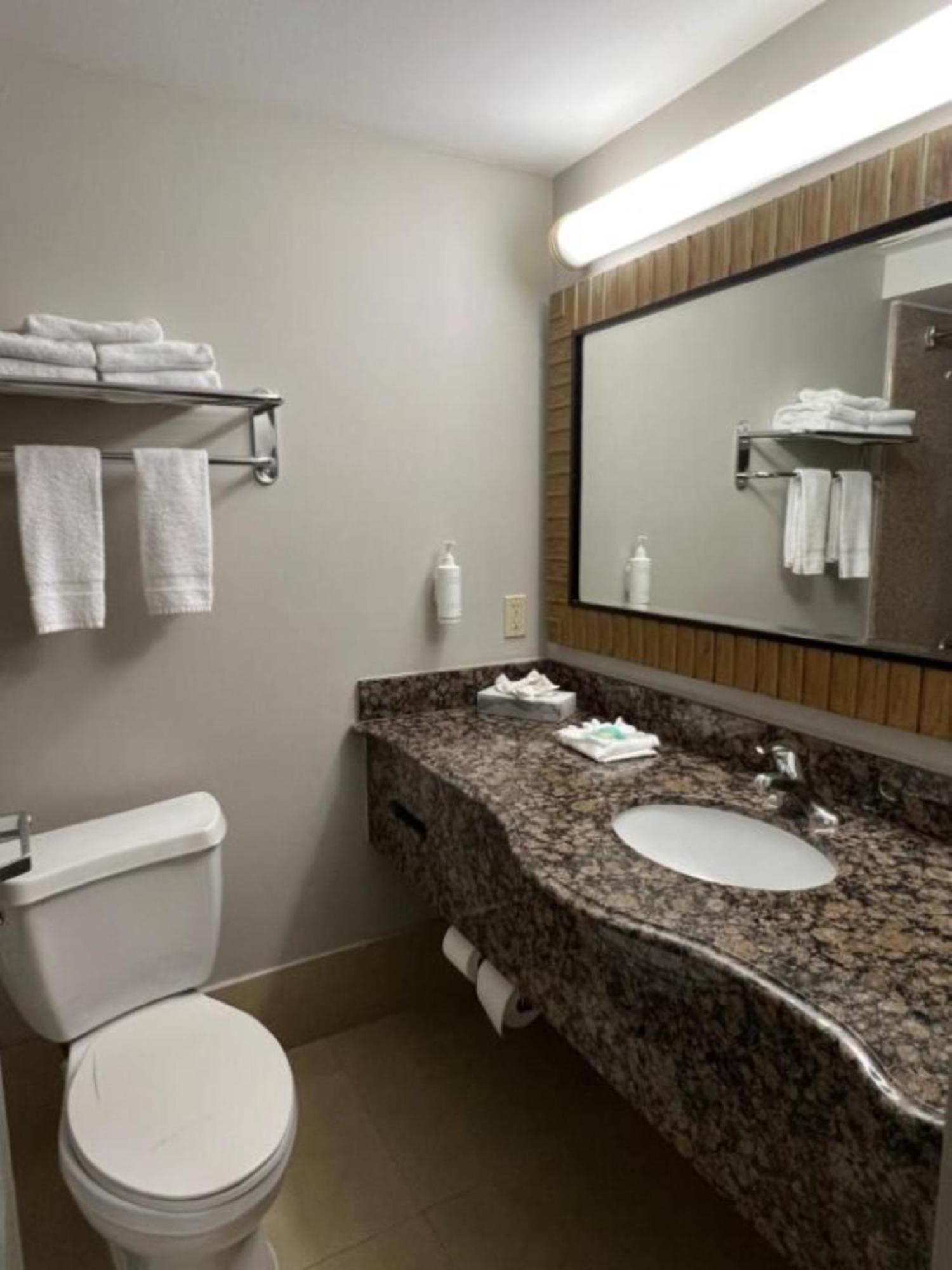 Hotel Xola Moreno Valley Ngoại thất bức ảnh