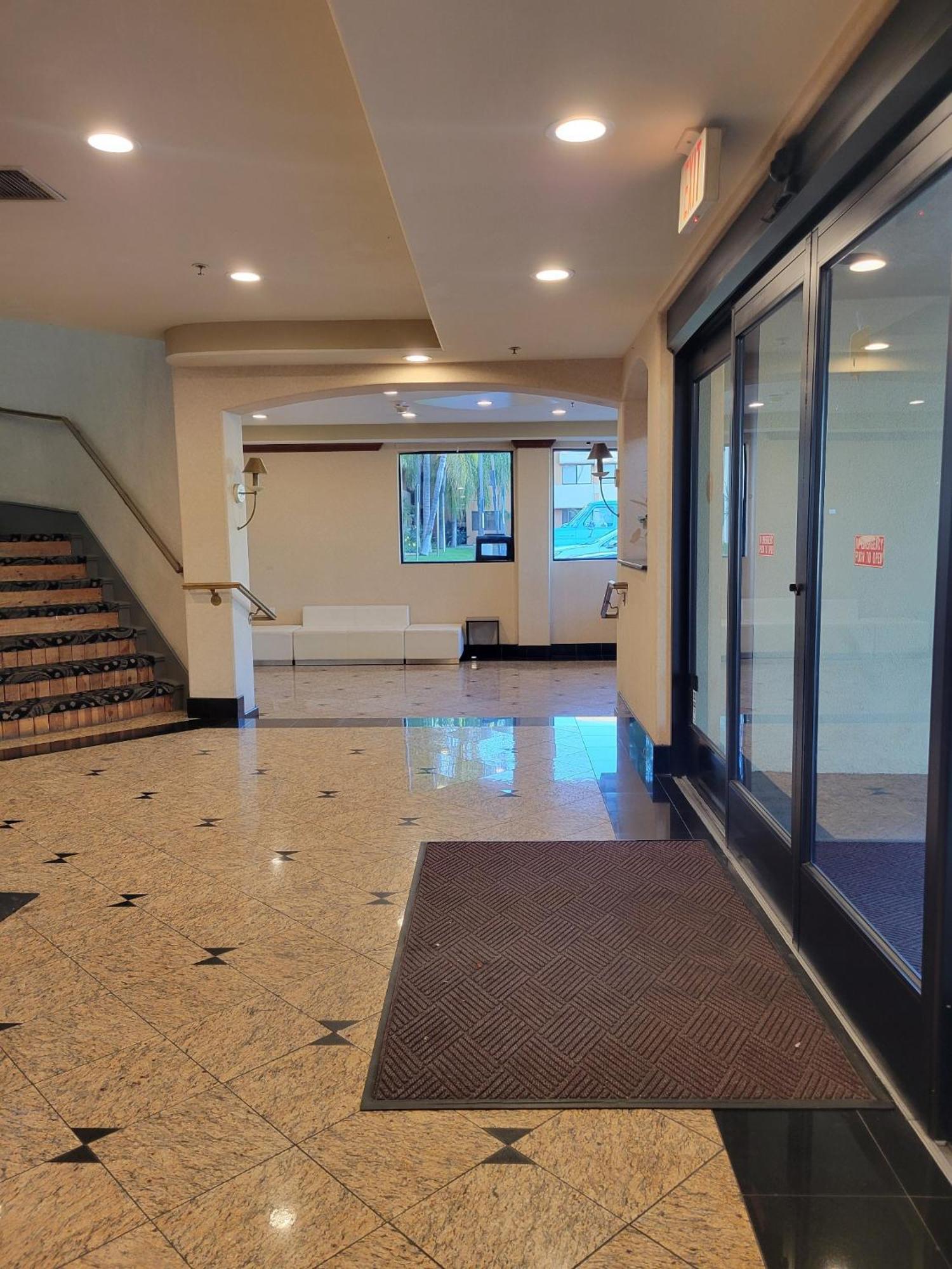 Hotel Xola Moreno Valley Ngoại thất bức ảnh